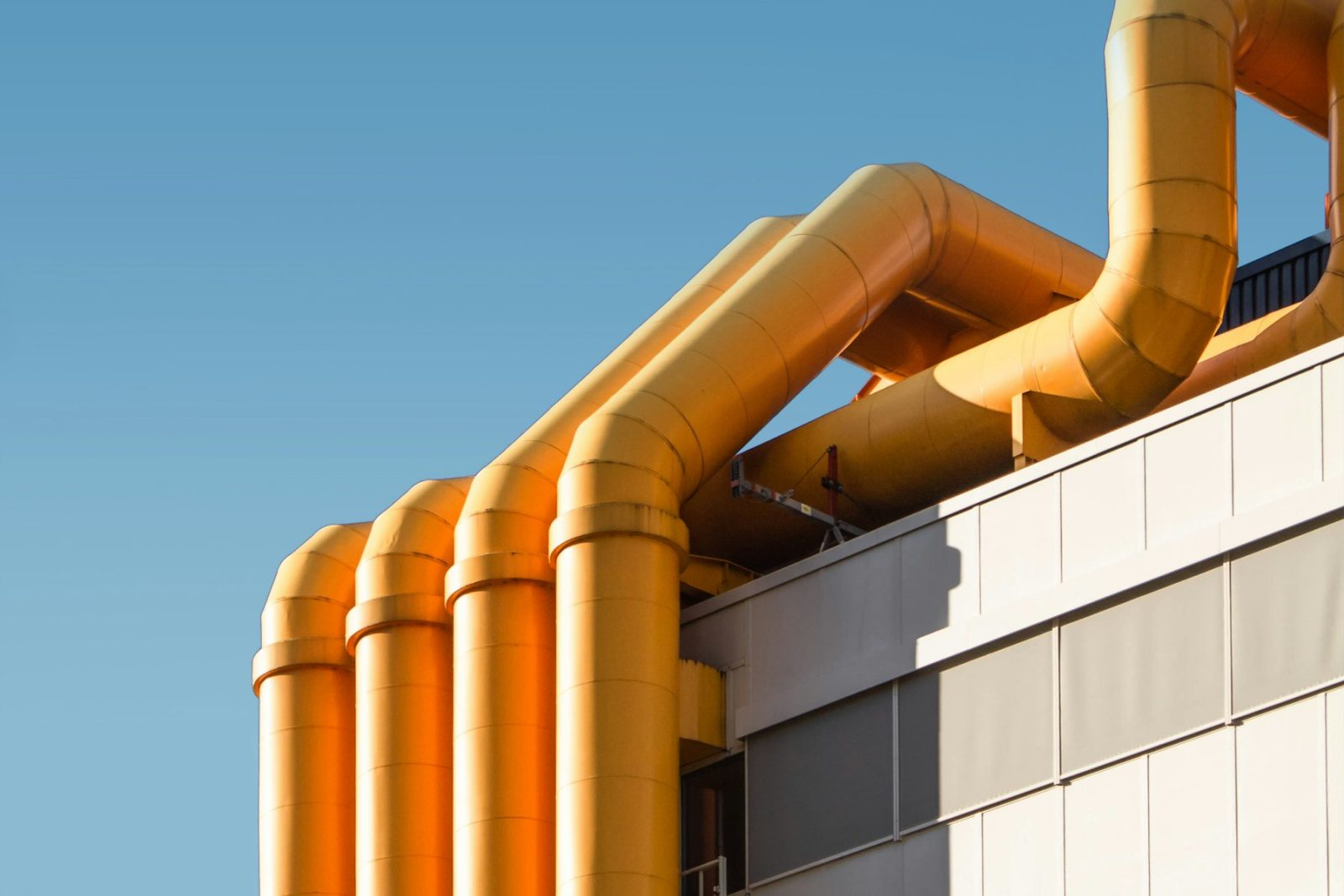 Pipe supports and guides prior to coating